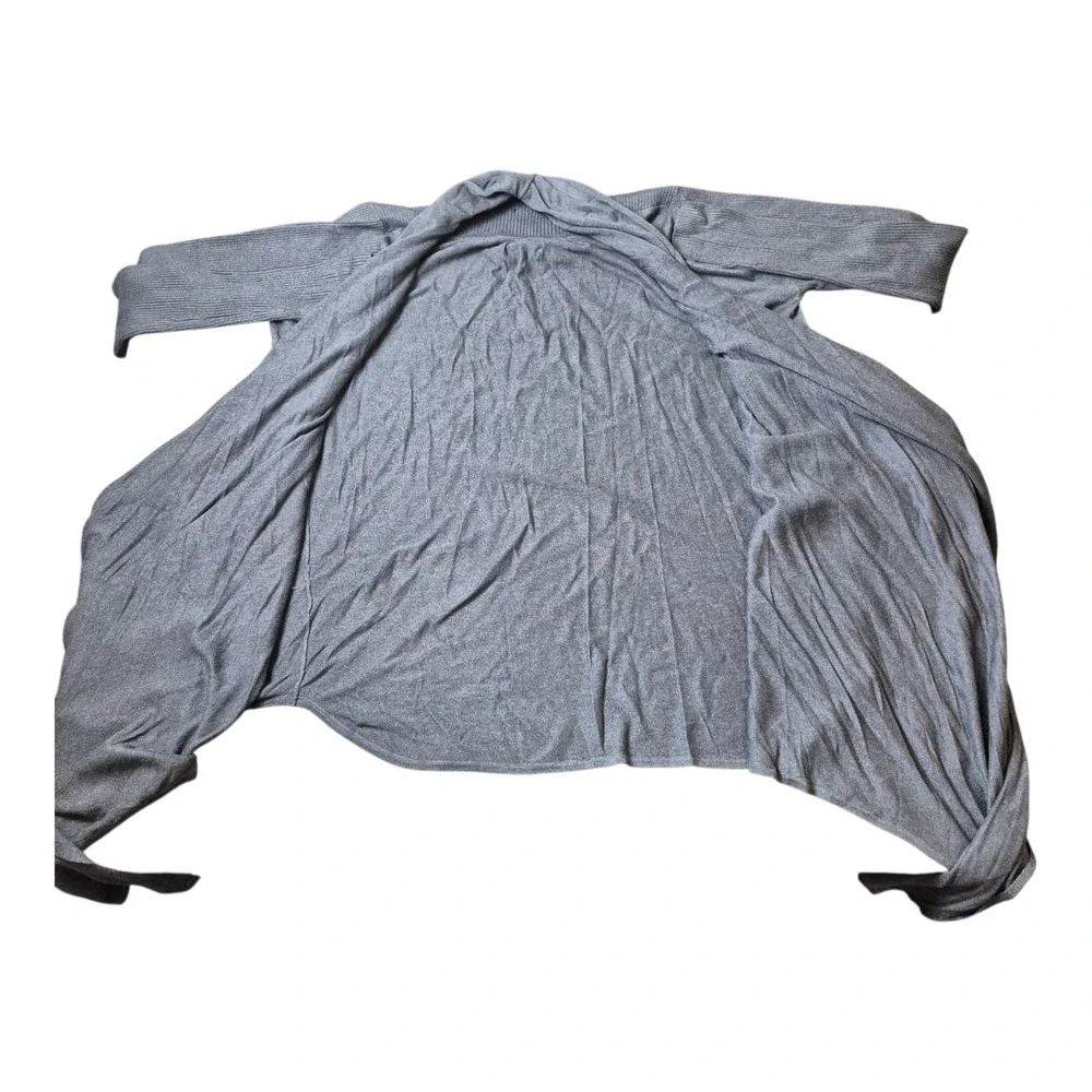 Lululemon Women's Large Gray Open Front Cardigan Lightweight Ribbed Drape‎ Hem